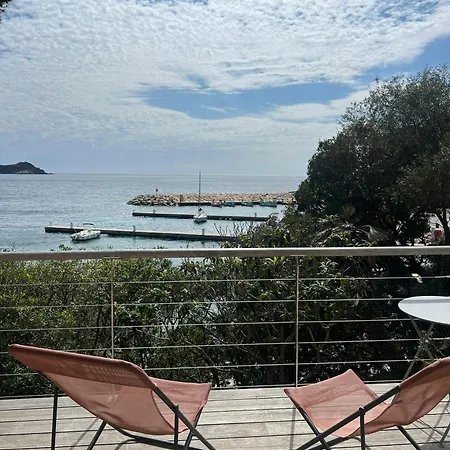 度假居 Seaside With Tennis Courts 耶尔
